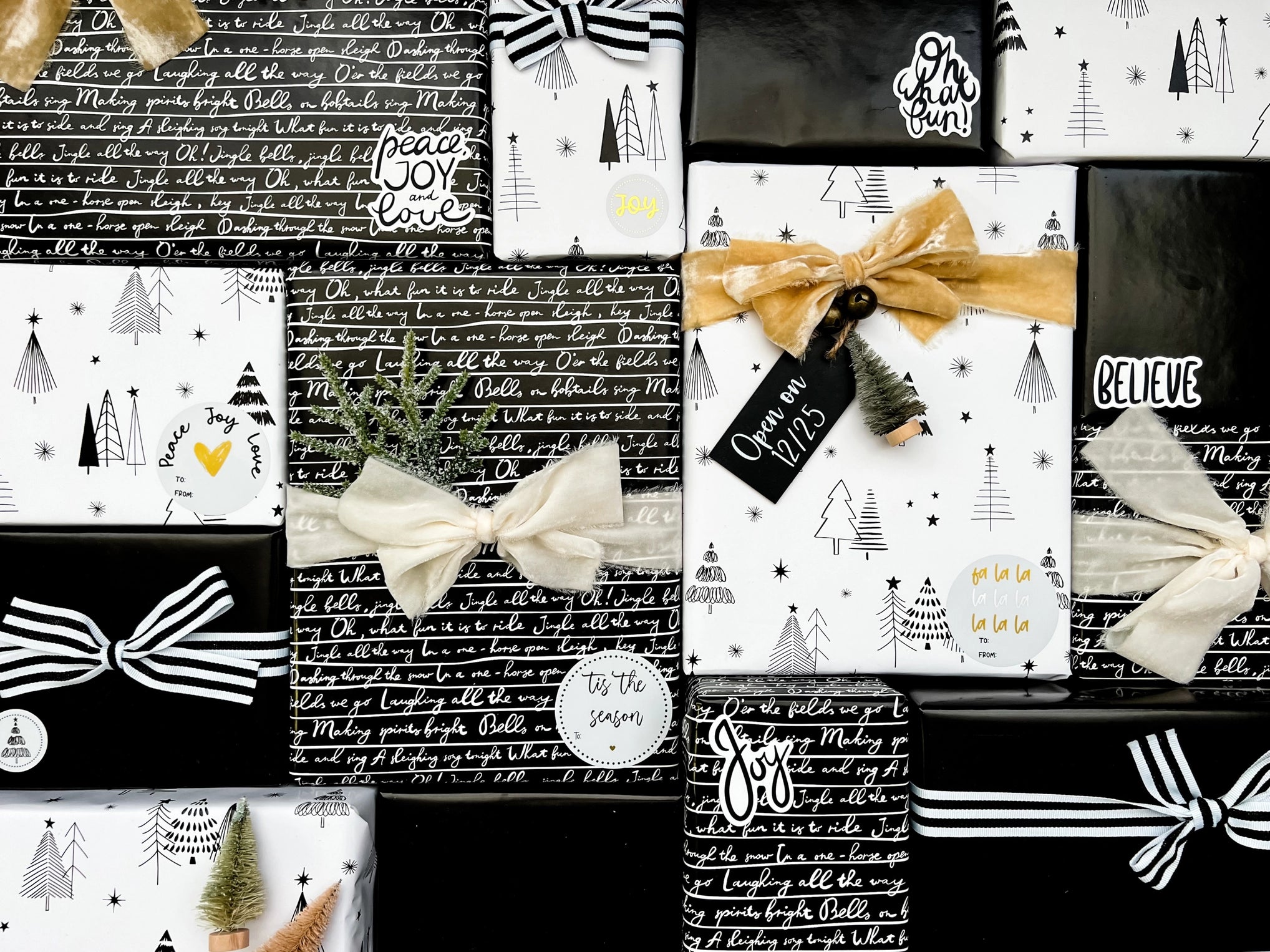 Christmas Gift Wrapping Kit - Black and White